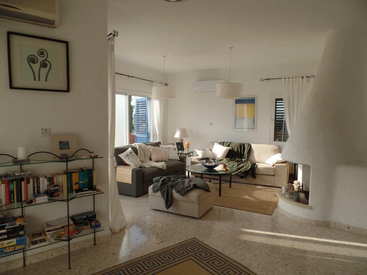 Apollo Beach 10, Apartment *